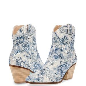Betsey Johnson women’s sz 12 bootie